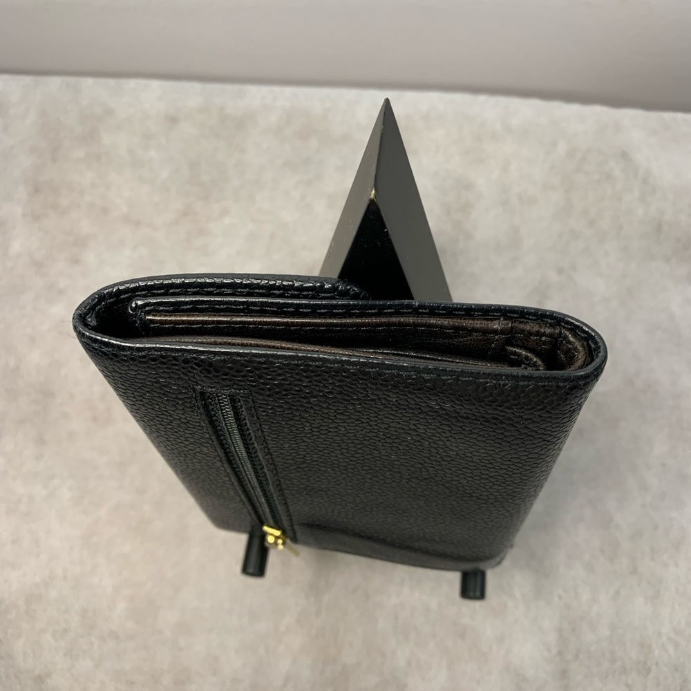 Authentic Chanel Caviar Compact Wallet - Picture 5 of 14